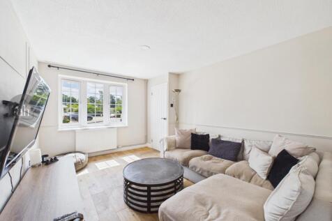 Oxer Close, Elmswell, Bury St. Edmunds photo 4