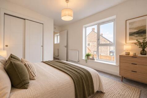 Walpole Crescent, Cringleford, Norwich, NR4 photo 2