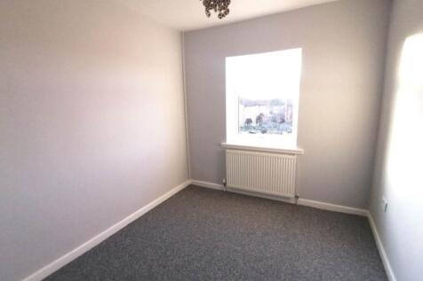 **AVAILABLE IMMEDIATELY** Lincoln Street.Worksop, Notts photo 5