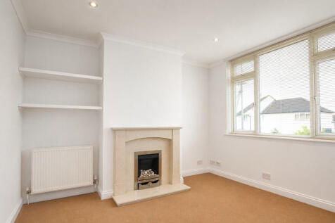 Living room - Ang...