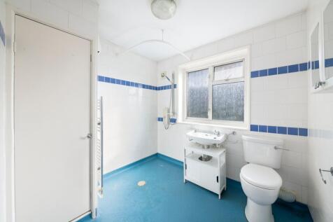 2 bed, 1 bath Terraced in bristol - Photo 12