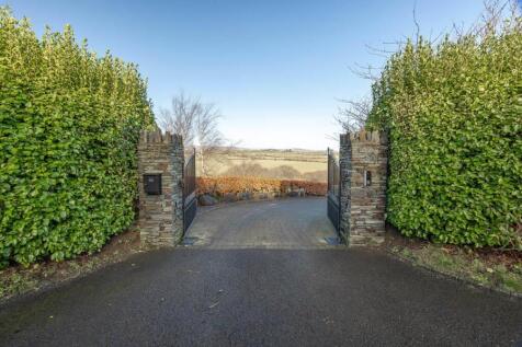 LG-66 Groudle Road, Onchan 2-62.jpg