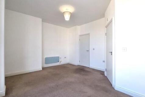 Gold Court, King Harry Street, Hemel Hempstead photo 5