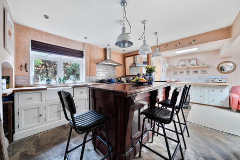 Kitchen/Breakfast Rm