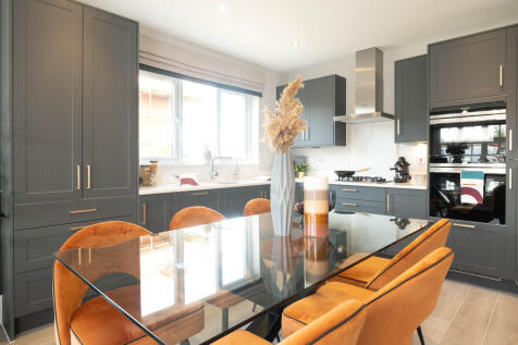 The Shaftesbury - Kitchen Dining