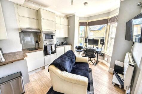 Kitchen/Living Room