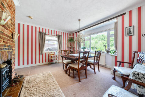 1315929-12-686680...