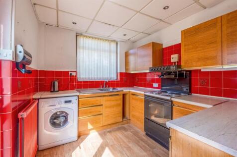 3 Court Farm Road-2.jpg