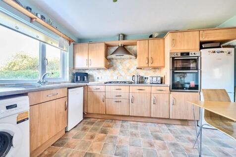 Kitchen breakfast room