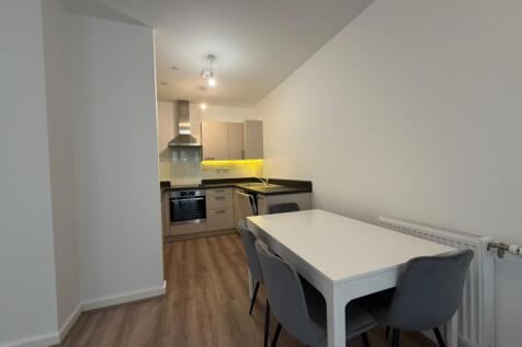 Cosmos Apartments, High Road, Wembley, Brent photo 5