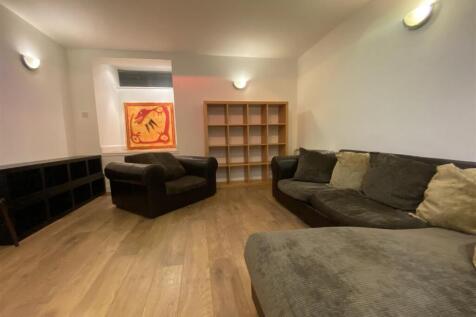 Livingroom.jpeg