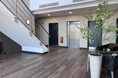 Office to rent Image 3