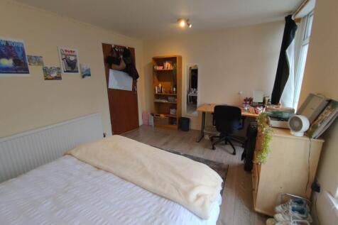First floor front be