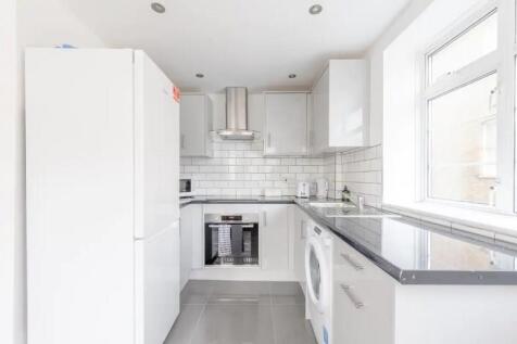 Kitchen (2).jpg