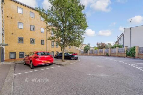 Driveway/Parking