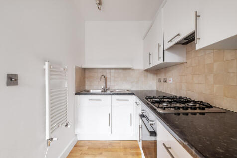 Lowndes_Court_04