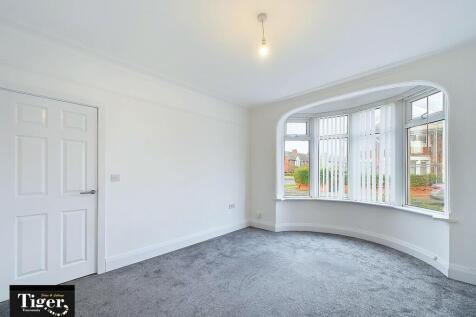 CAM02176G0-PR0389...