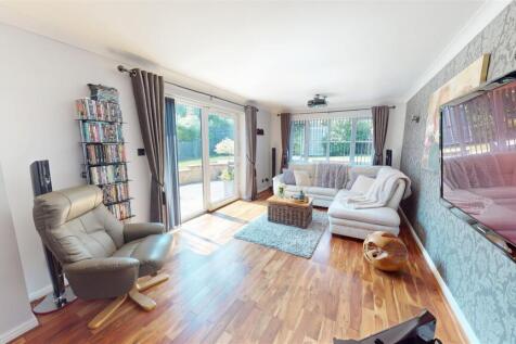 Dining Room / Snug