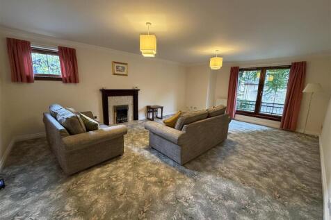 2 West Chapelton Avenue, Bearsden, G61 2DQ photo 3