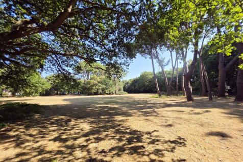 Parkland Opposite