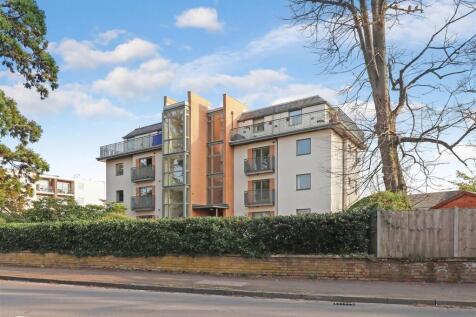 2-bed flat on Hatherley, Cheltenham, GL51, £1,450/mo