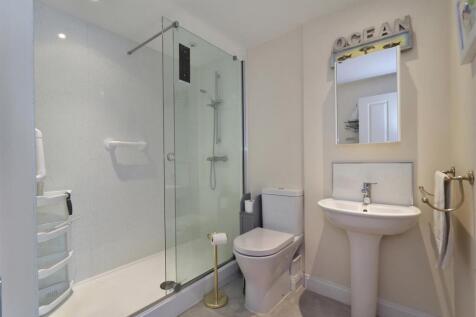 17 Woodfield Gardens - (43).jpg