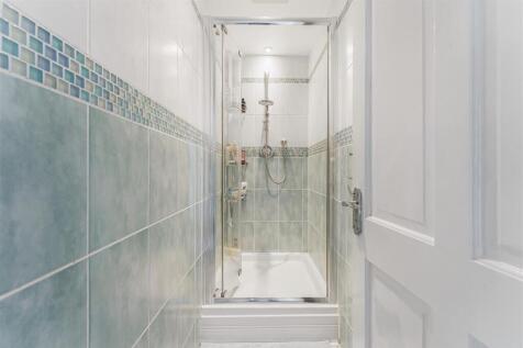 12 - shower room.jpg