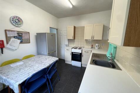 Penchwintan Road, Bangor, Gwynedd, LL57 photo 3