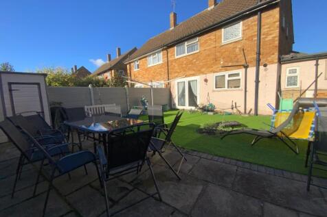 REAR GARDEN approx 30ft