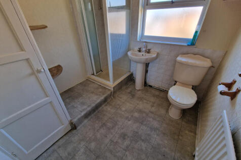 John Buchan Road **Available Now** OX3 9QN photo 4