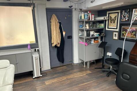 WhatsApp Image 2025-10-22 at 12.10.49 (14).jpeg