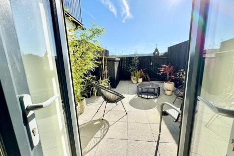 PHOTO-2025-04-07-20-10-49 (12).jpg