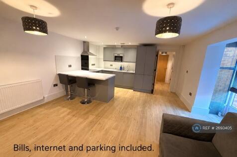 Open Plan Living Room/ Kitchen