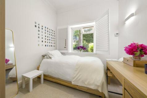 Cobham Park, Cobham, Surrey, KT11 photo 4