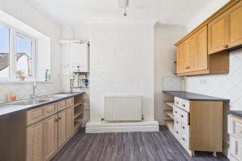 CAM03844G0-PR0497-STILL006.jpg