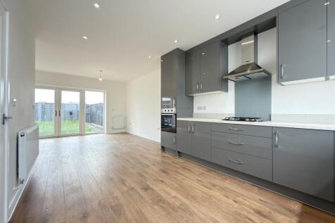 OPEN PLAN KITCHEN, DINING ROOM &amp; LOUNGE