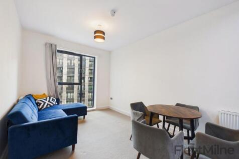 Living/Dining Area