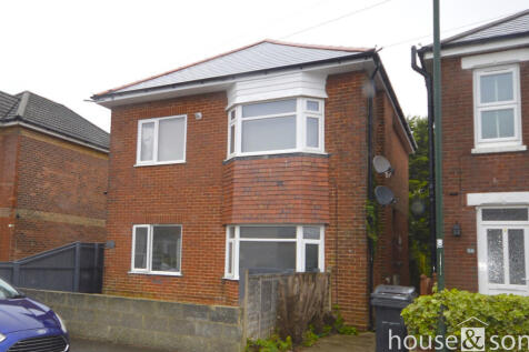 2-bed flat on Shaftesbury Road, Charminster , £1,195/mo