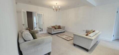 Lyndhurst Gardens, Pinner, HA5 photo 3