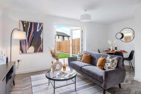 Dandara - The Pines    - The Lismore, Home 62