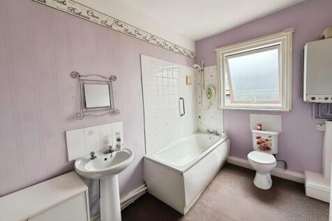 93e0a623-WhatsApp...