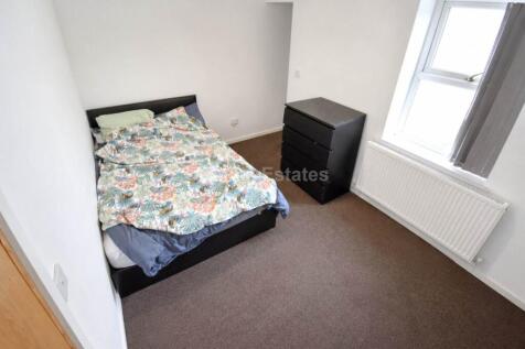 Amity Road, Reading photo 5