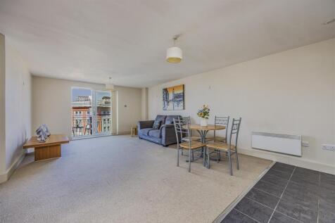 Breacon House, Gunwharf Quays, Portsmouth-PorticoM