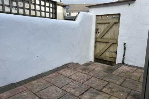 Rear Yard Area 