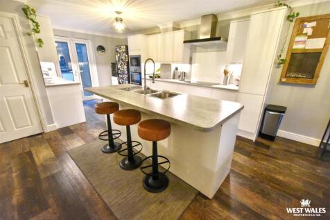 4 - 2026-01-08T203134.063.jpg