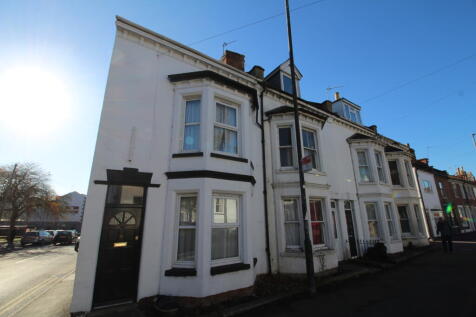 5-bed terraced on 18 Leicester Street, Leamington Spa, £3,350/mo