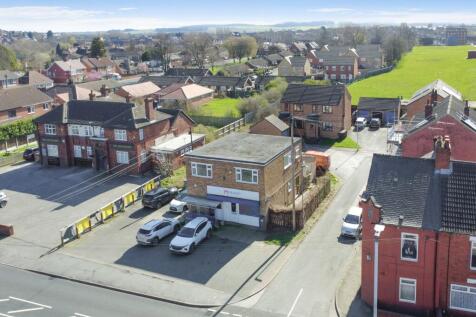 28 &amp; 28A  Minsthorpe Lane, South Elmsall, Pontefract WF9 2NY