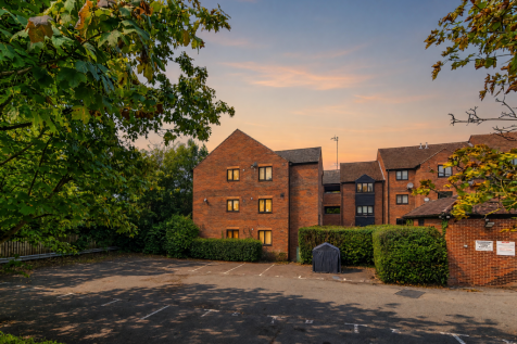 Black-Sheep_8-granary-court_sales_dusk_3 (1).jpg