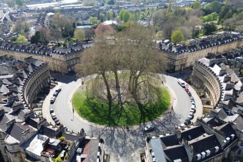 Circus - nearby (BATH)