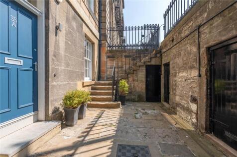 35A Manor Place